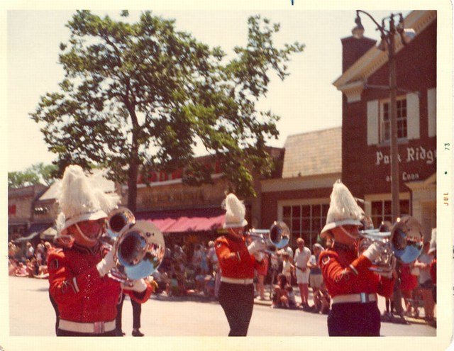 mini1973kathyandjamieparkridgeparade.jpg